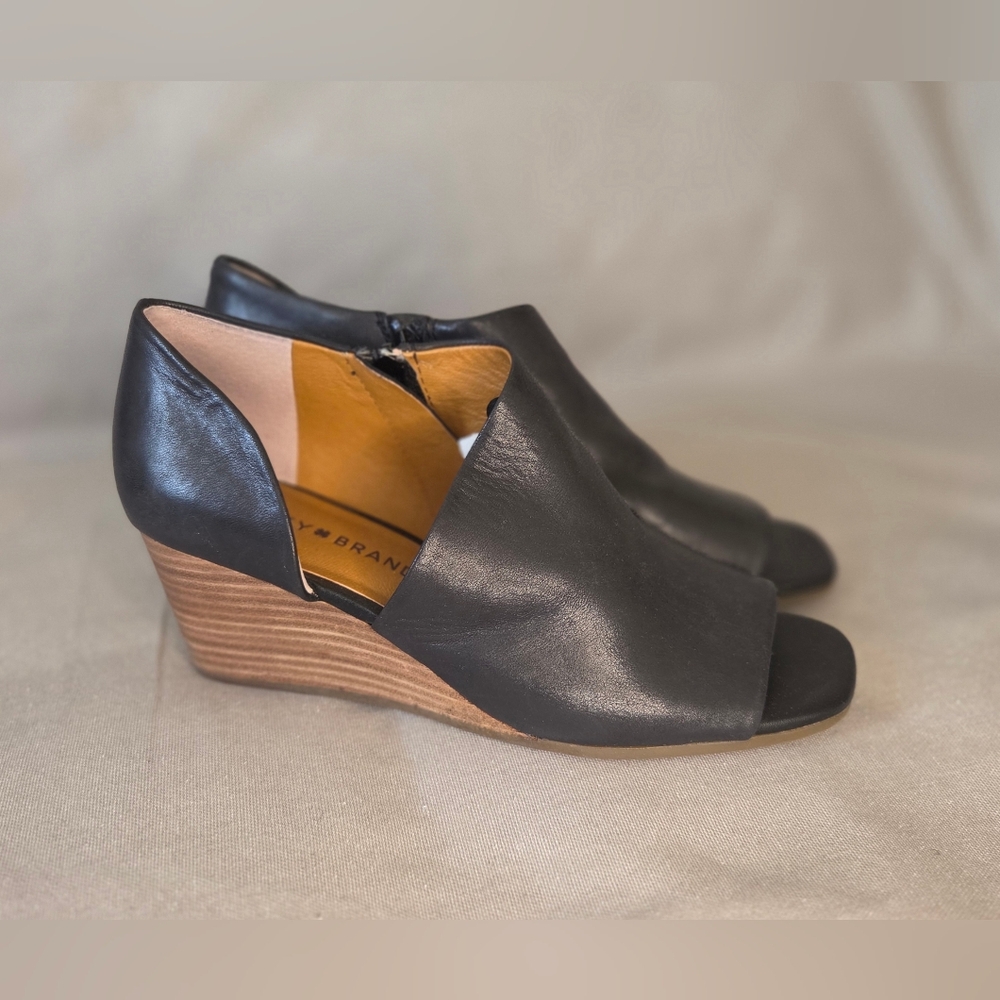 Lucky Brand Tylera Wedge - Black - Size 7